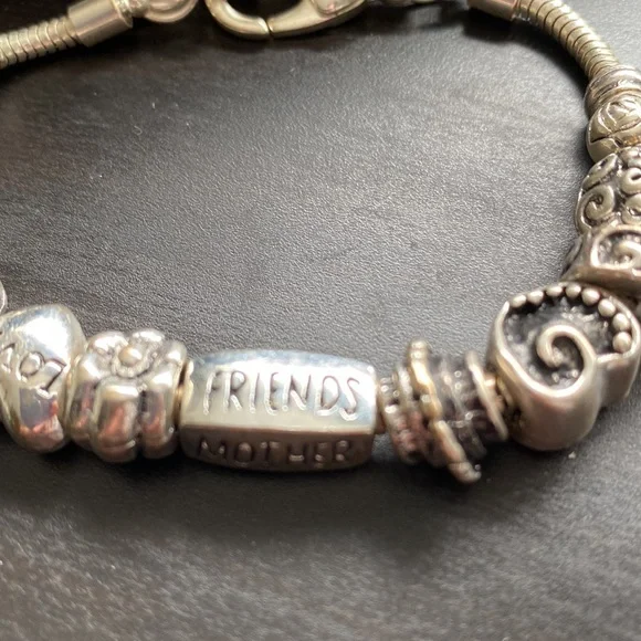 Bracelet - Picture 3 of 8